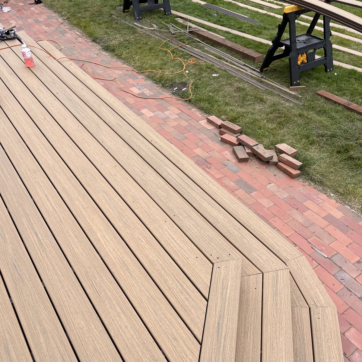 New composite deck with framed border